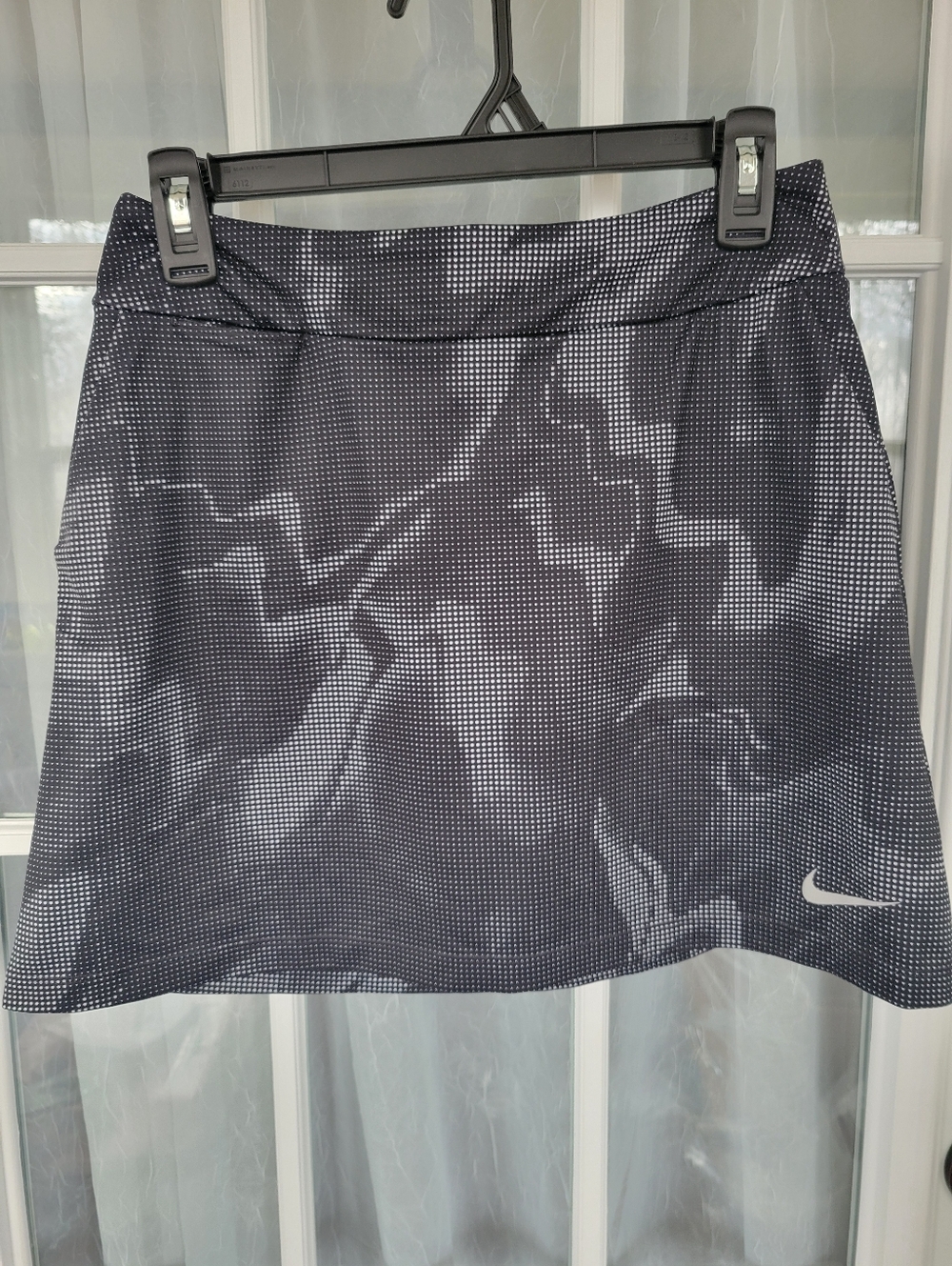 Women's  Dri- Fit Nike Black & White Dotted Athletic Golf Skort